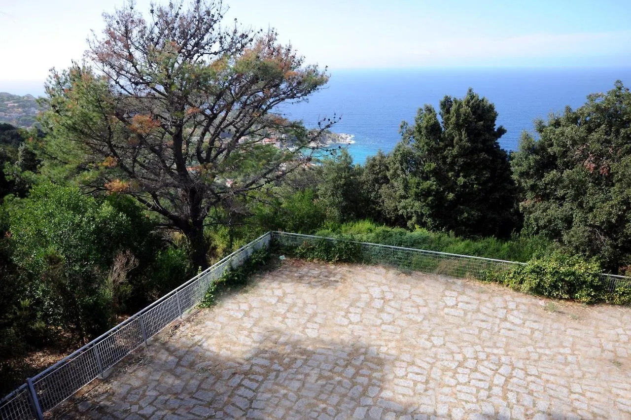 Il Castagno Aparthotel Marciana
